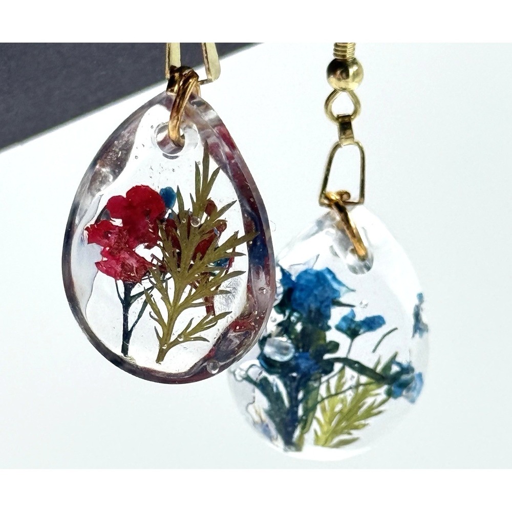 Handmade Dangle Earrings Made with Real Flowers Hypoallergenic Resin Teardrop